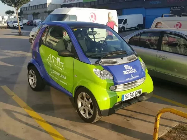 Rotulación Burriana rotulación de vehículos Adaix color azul y verde